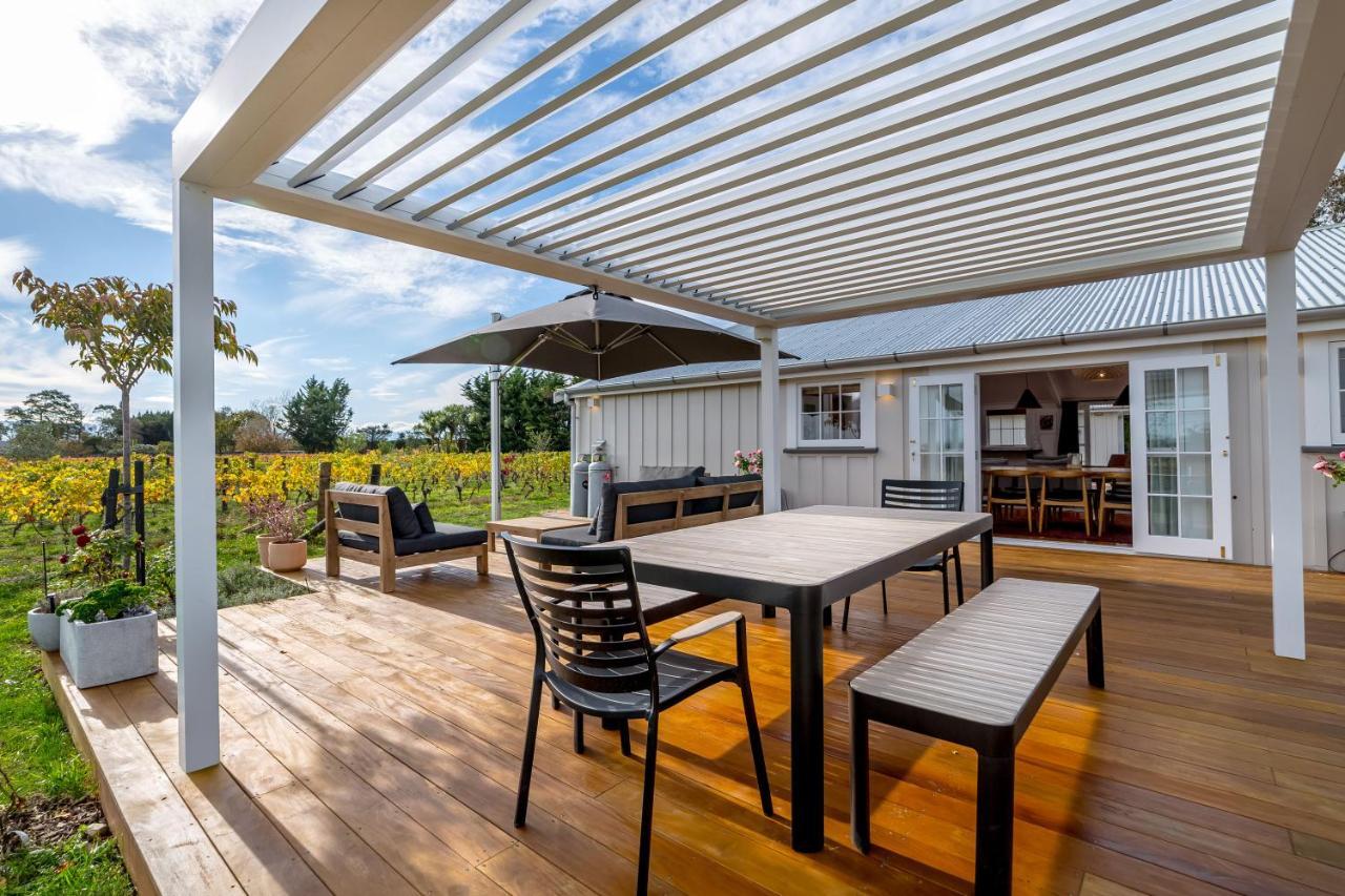 The Wine Shed Villa Martinborough Exteriör bild