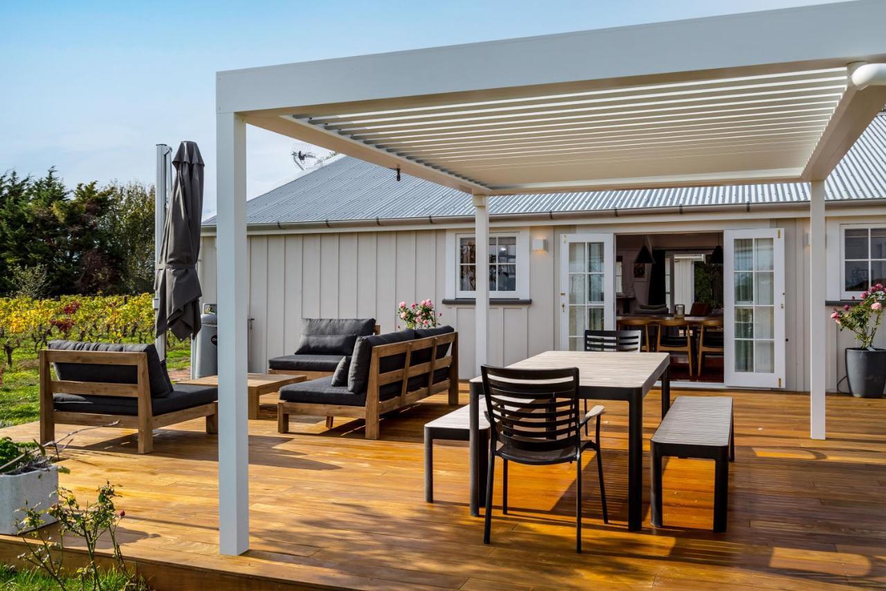 The Wine Shed Villa Martinborough Exteriör bild
