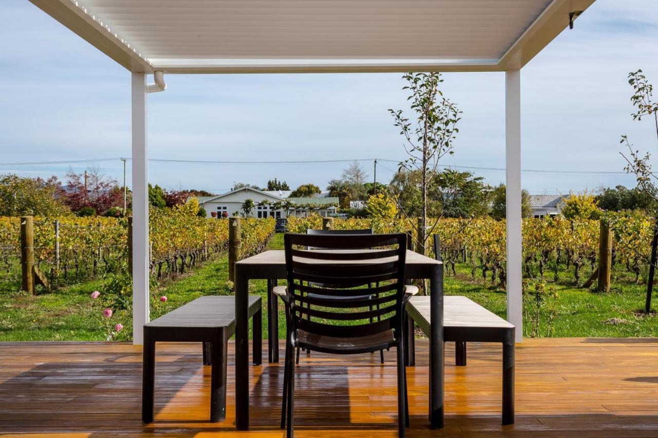 The Wine Shed Villa Martinborough Exteriör bild