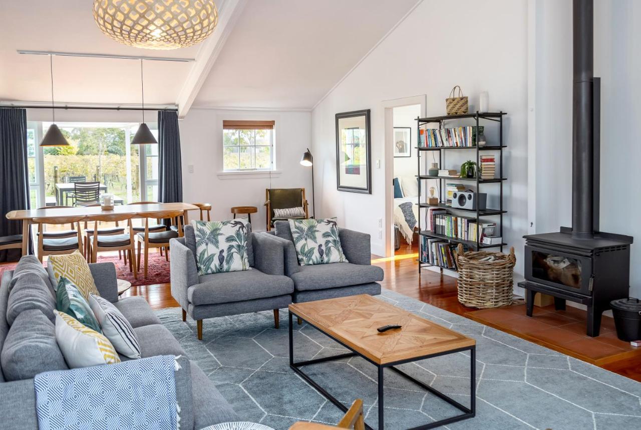 The Wine Shed Villa Martinborough Exteriör bild